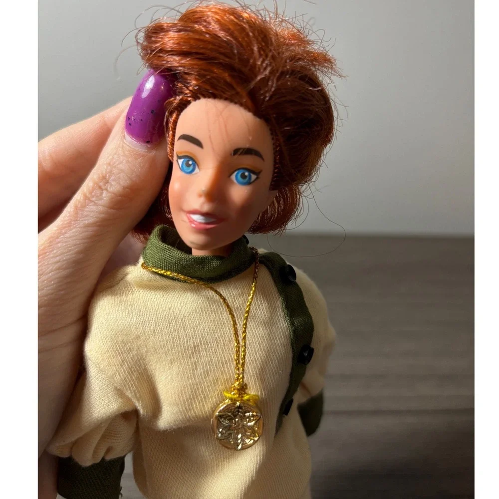 Vintage 1997 Galoob Anastasia Together in Paris Anya Pauper Doll w/ Locket AS IS